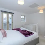 Holiday home Corner By The Canal - Duplex - Pass The Keys Leeds (West Yorkshire)