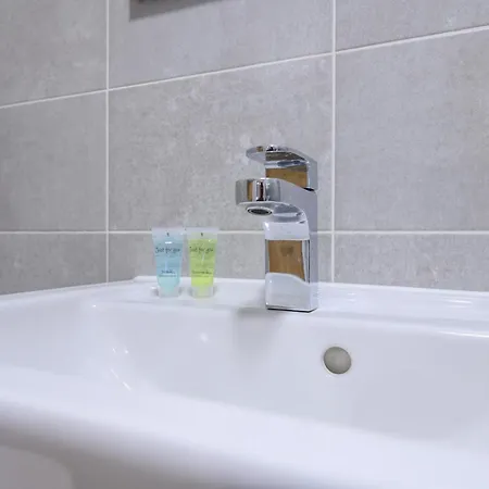 Corner By The Canal - Duplex - Pass The Keys