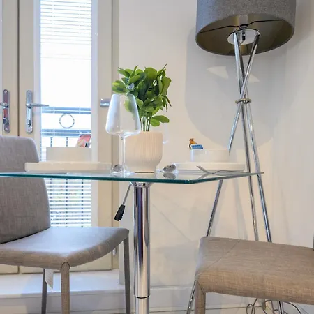 בית נופש Corner By The Canal - Duplex - Pass The Keys לידס