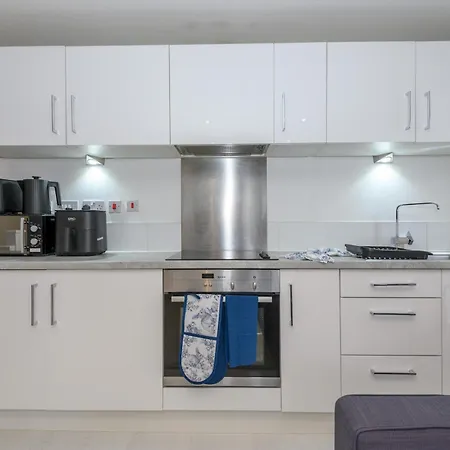 בית נופש Corner By The Canal - Duplex - Pass The Keys *