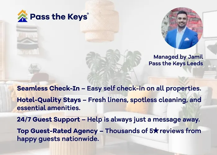 Corner By The Canal - Duplex - Pass The Keys